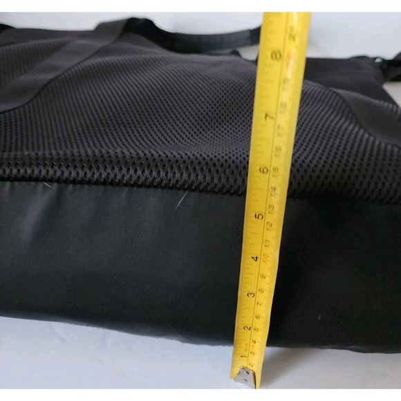 Lululemon Carry The Day Bag (Mesh) Black Tote Weekender XXL Crossbody 15x5x16 - Picture 12 of 16